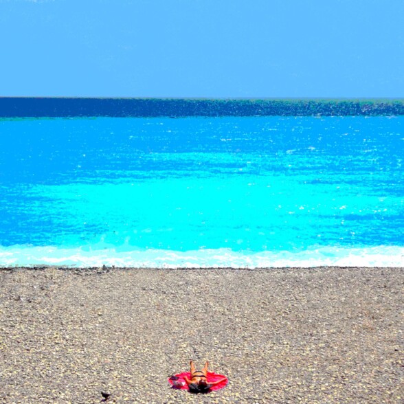 nice plage savoir-voir.com copyright thomas pfister  nice plage savoir-voir.com copyright thomas pfister