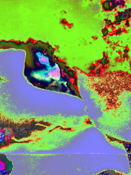 copyright thomas pfister savoir-voir.com hidden colours of things / snow on the glass roof VI